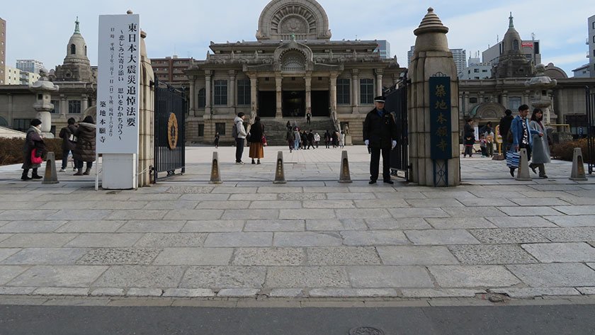 tsukiji-honganji-entrance