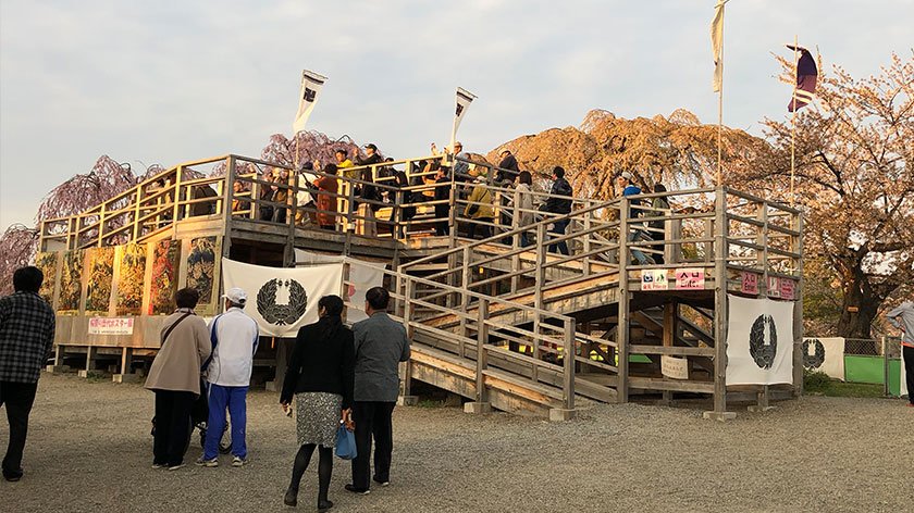 Hirosaki-Castle-photo-platform