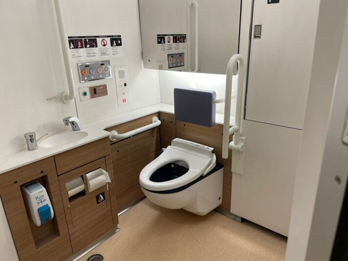 3654DD86-EB1B-49D1-90FF-F5D65819590B