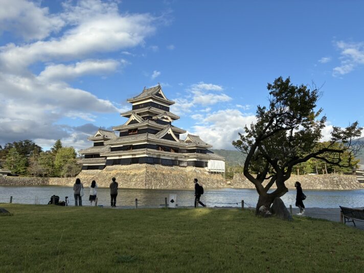 6117AE65-7D50-4AA7-91FE-8A75C54F278F_1_105_c